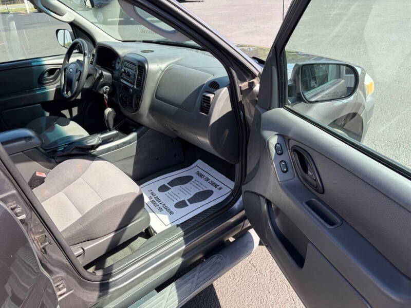 2006 Ford Escape XLS