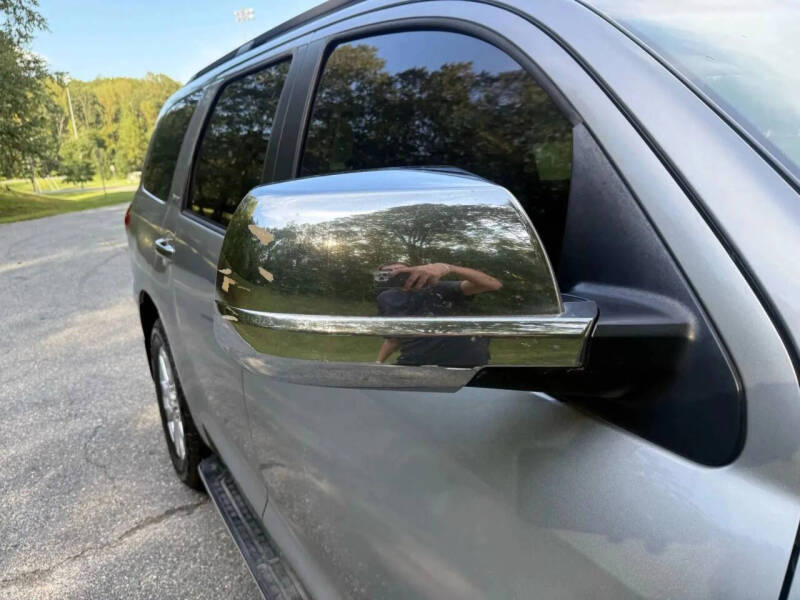 2008 Toyota Sequoia Platinum