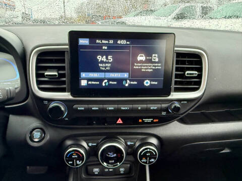 2024 Hyundai Venue SEL