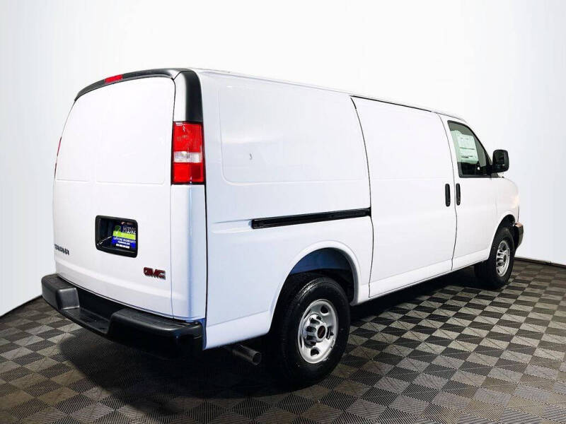 2026 GMC Savana 3500