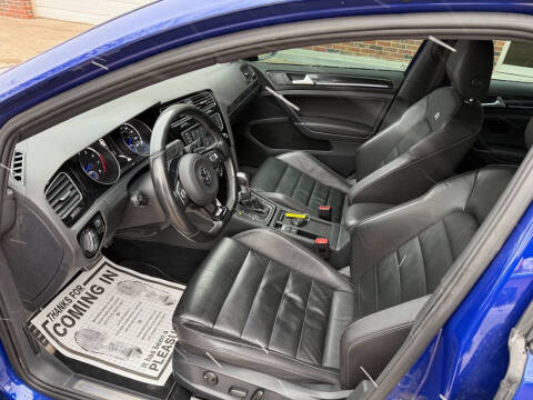 2016 Volkswagen Golf R 4Motion