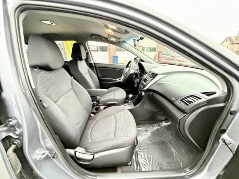 2017 Hyundai Accent SE