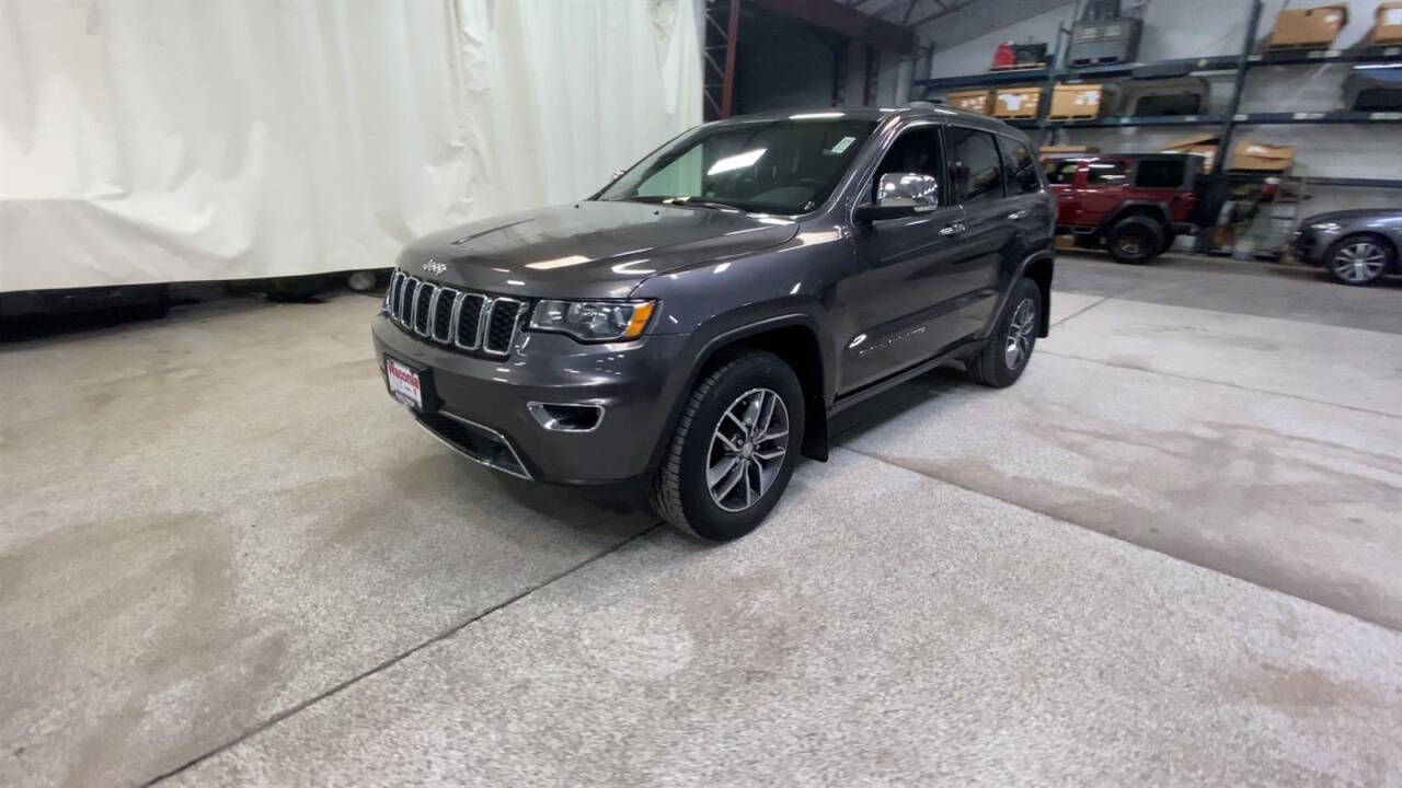 2018 Jeep Grand Cherokee for sale at Victoria Auto Sales in Victoria, MN