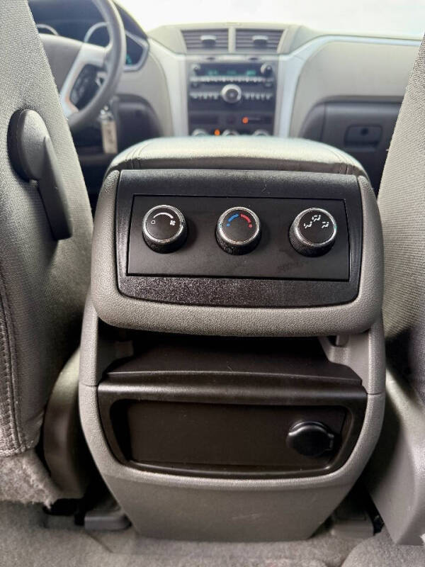 2012 Chevrolet Traverse LS