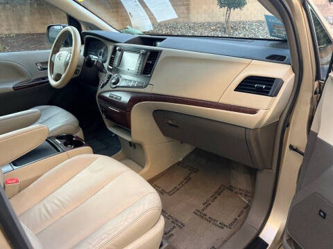 2011 Toyota Sienna Limited 7-Passenger