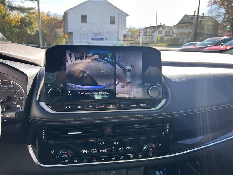 2023 Nissan Rogue SL