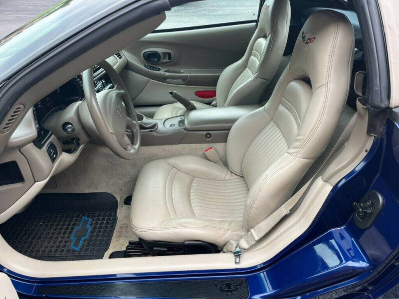 2004 Chevrolet Corvette