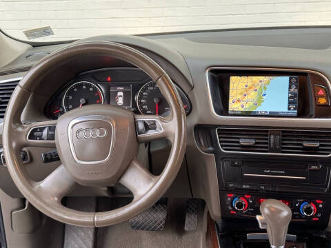 2012 Audi Q5 3.2 quattro Premium Plus