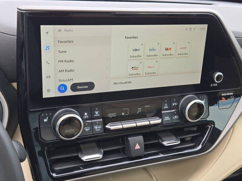 2023 Toyota Highlander XLE