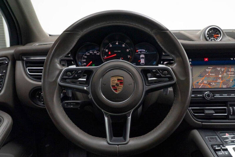 2020 Porsche Macan