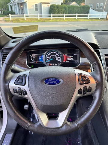 2015 Ford Taurus Limited