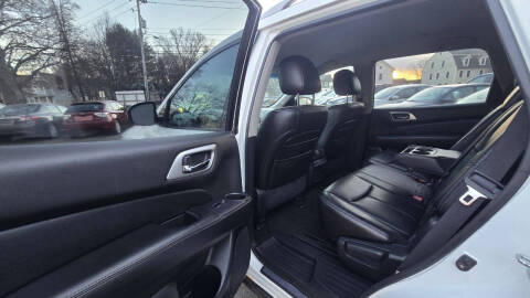 2013 Nissan Pathfinder Platinum