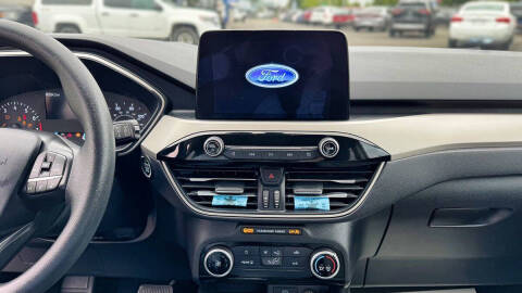 2022 Ford Escape SE