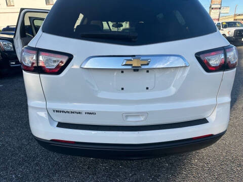 2015 Chevrolet Traverse LS