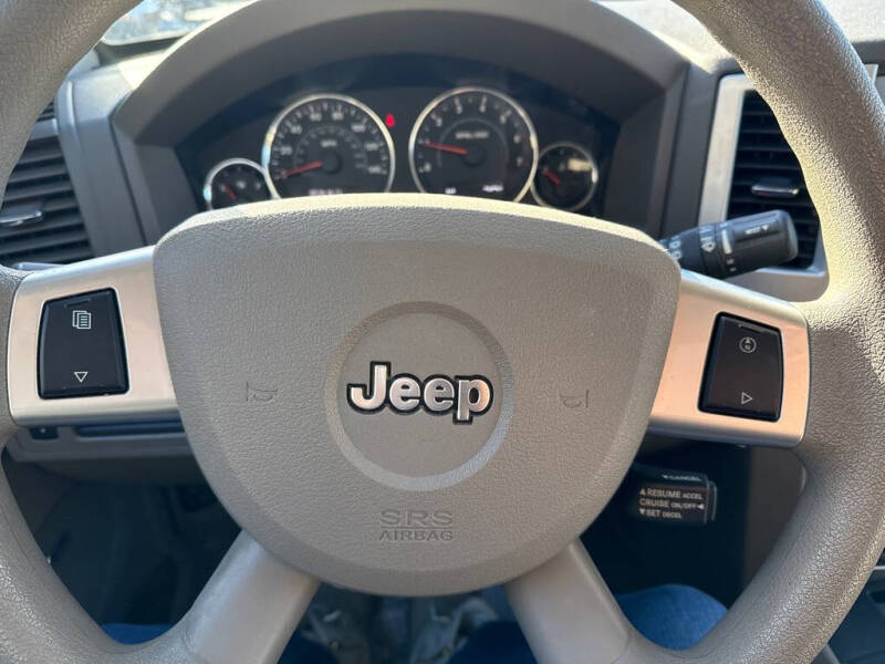 2010 Jeep Grand Cherokee Laredo