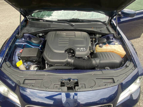 2016 Chrysler 300 Limited