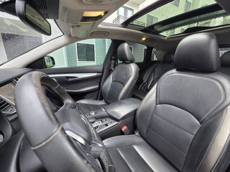 2019 Infiniti QX50 Essential