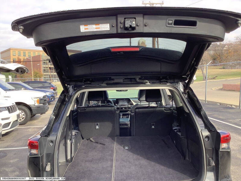 2022 Toyota Highlander XLE