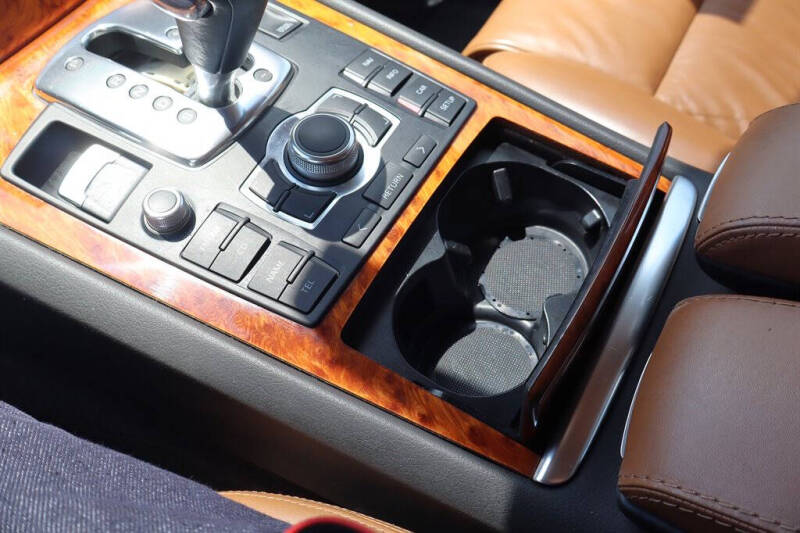 2005 Audi A8 quattro