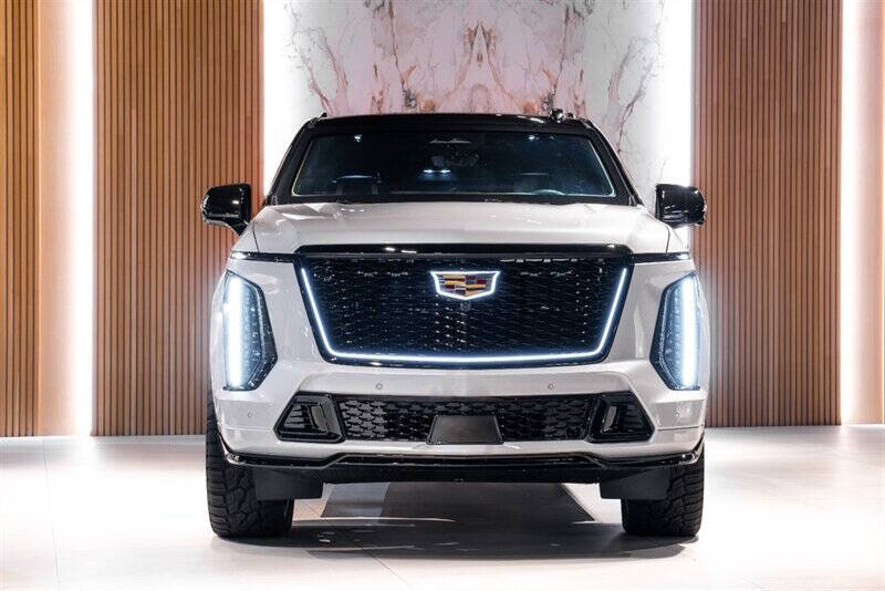 2025 Cadillac Escalade-V ESV