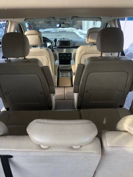 2010 Volkswagen Routan for sale at Mike's Auto Sales in Rochester NY