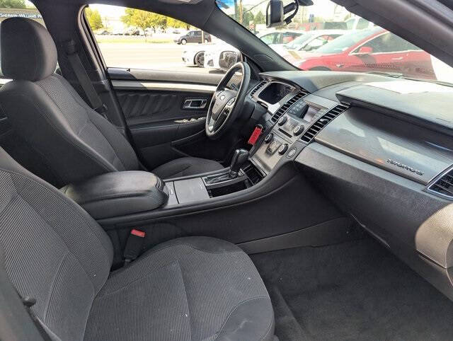 2016 Ford Taurus SEL