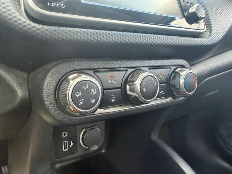 2024 Nissan Kicks S