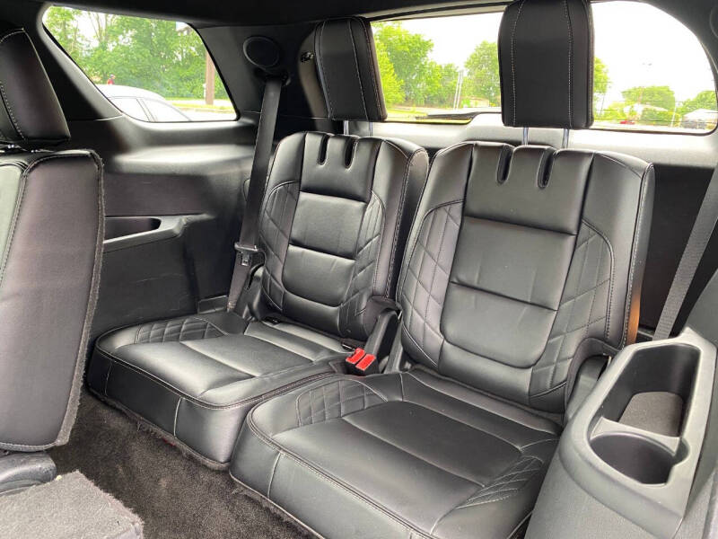 2017 Ford Explorer Platinum