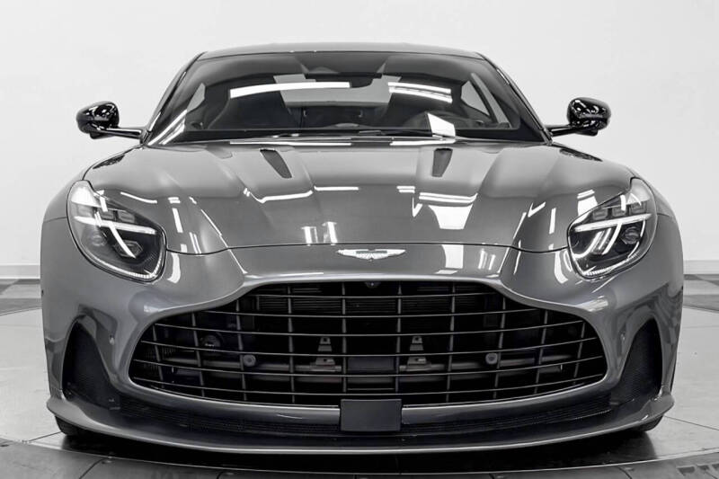 2024 Aston Martin DB12 V8