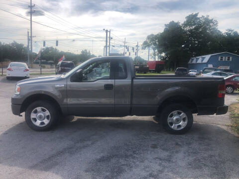 2004 Ford F-150 for sale at BELL AUTO & TRUCK SALES in Fort Wayne IN