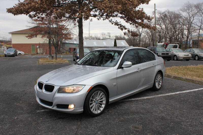 2011 BMW 3 Series for sale at Auto Bahn Motors in Winchester VA