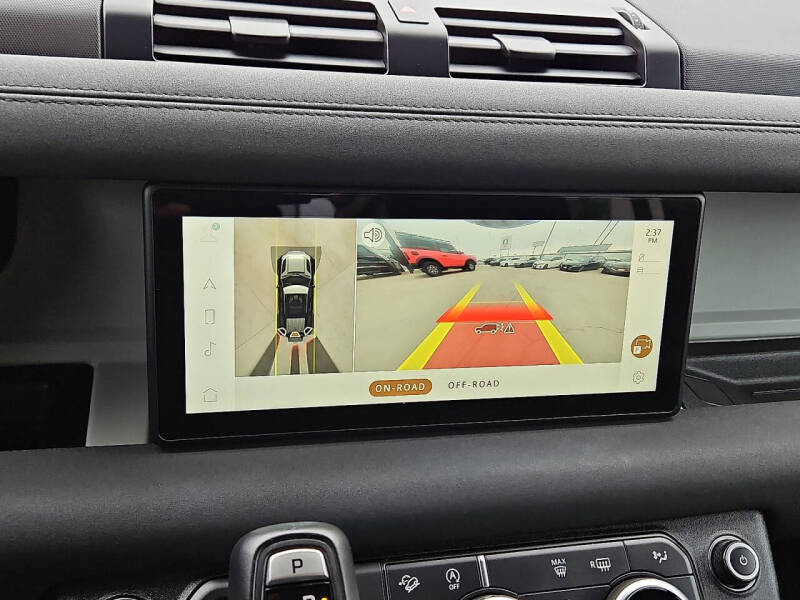 2023 Land Rover Defender 110 Standard