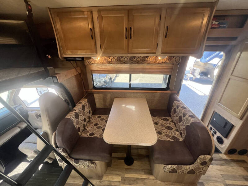 2015 Coachmen RV Freelander
