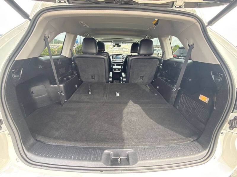 2018 Toyota Highlander SE