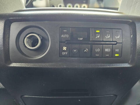 2015 Toyota Sequoia SR5