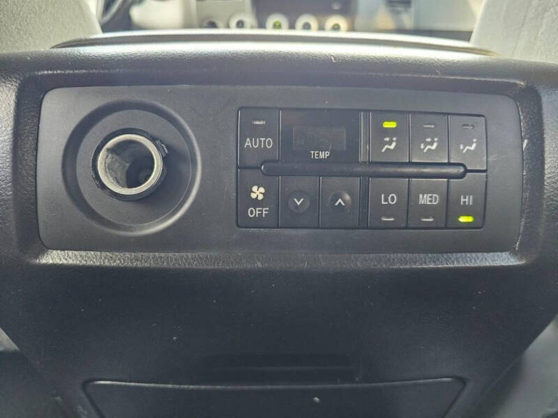 2015 Toyota Sequoia SR5