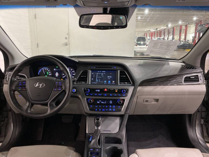 2017 Hyundai Sonata Hybrid