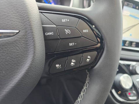 2023 Chrysler Pacifica Plug-In Hybrid Limited