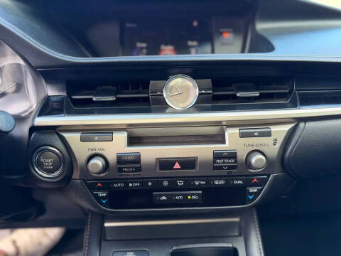 2017 Lexus ES 350