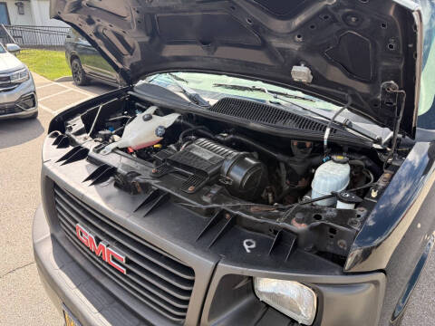2010 GMC Savana LS 1500