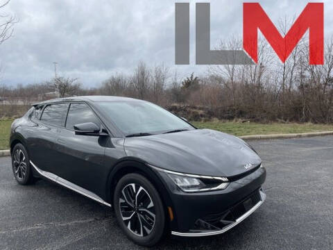 2022 Kia EV6 for sale at INDY LUXURY MOTORSPORTS in Fishers IN