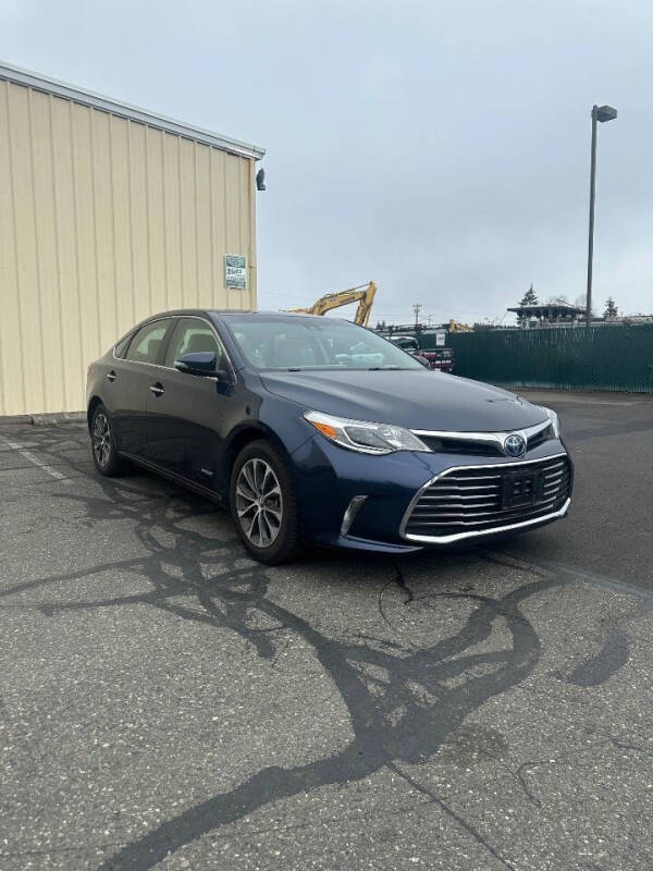 2018 Toyota Avalon Hybrid XLE Premium