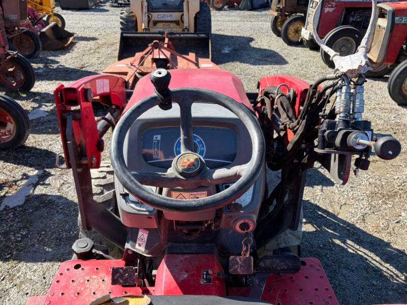 2016 Massey Ferguson 1734E