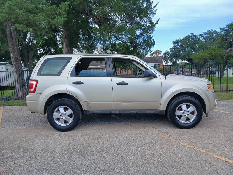 2011 Ford Escape XLS