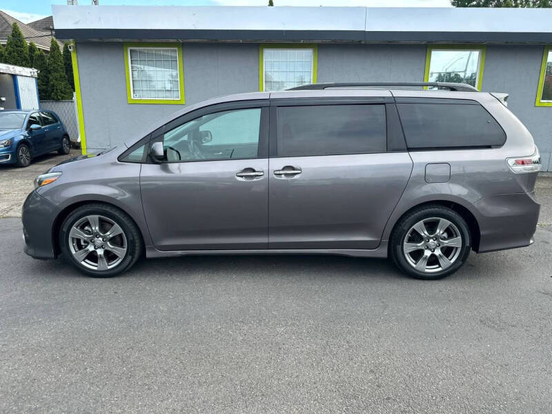 2017 Toyota Sienna