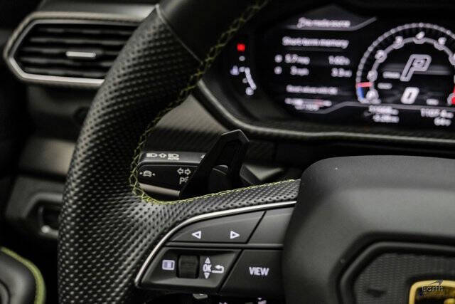2022 Lamborghini Urus