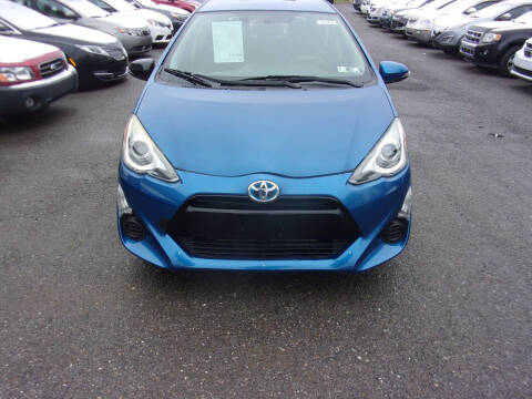 2015 Toyota Prius c Two