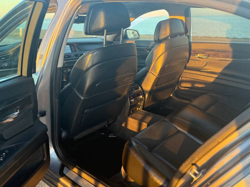 2012 BMW 7 Series 750Li xDrive