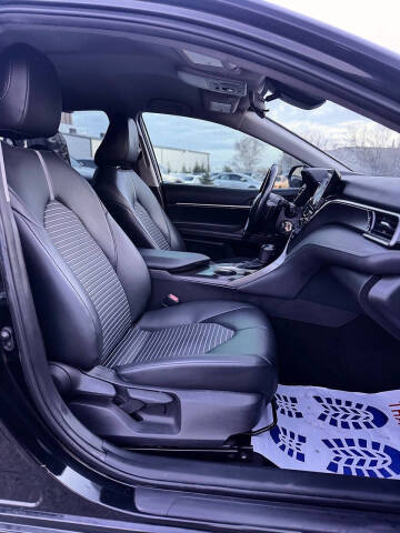 2022 Toyota Camry SE