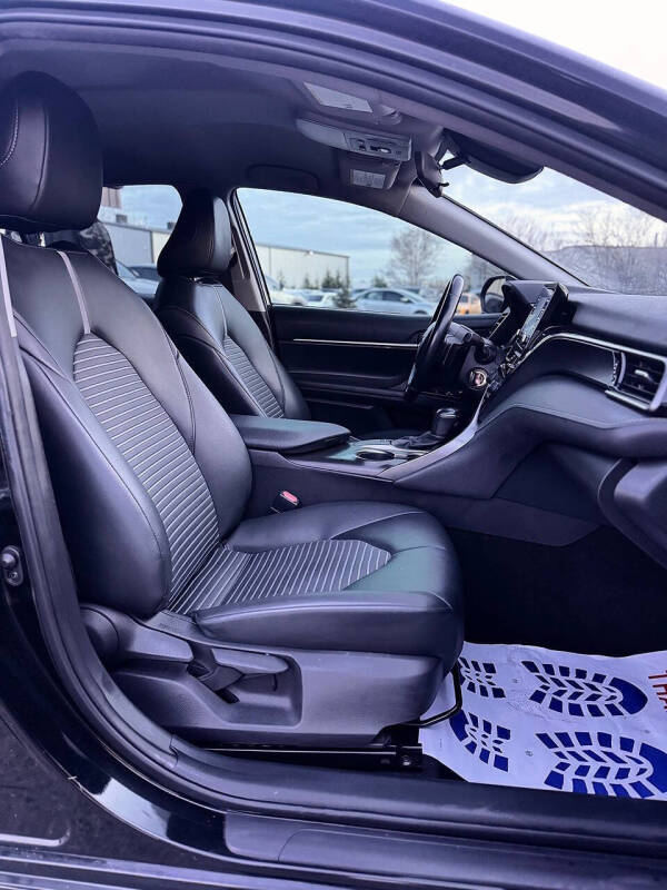 2022 Toyota Camry SE